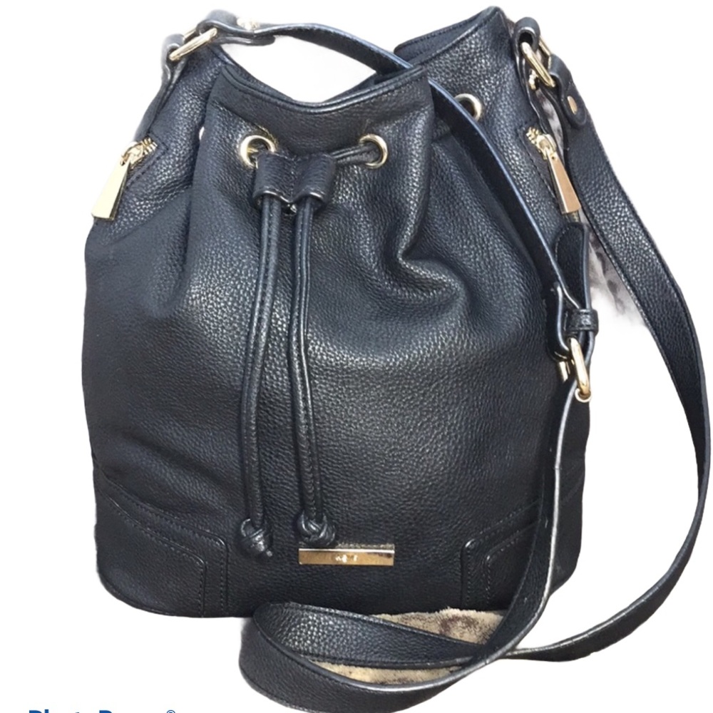 HEYS Drawstring Pebbled Bucket Bag